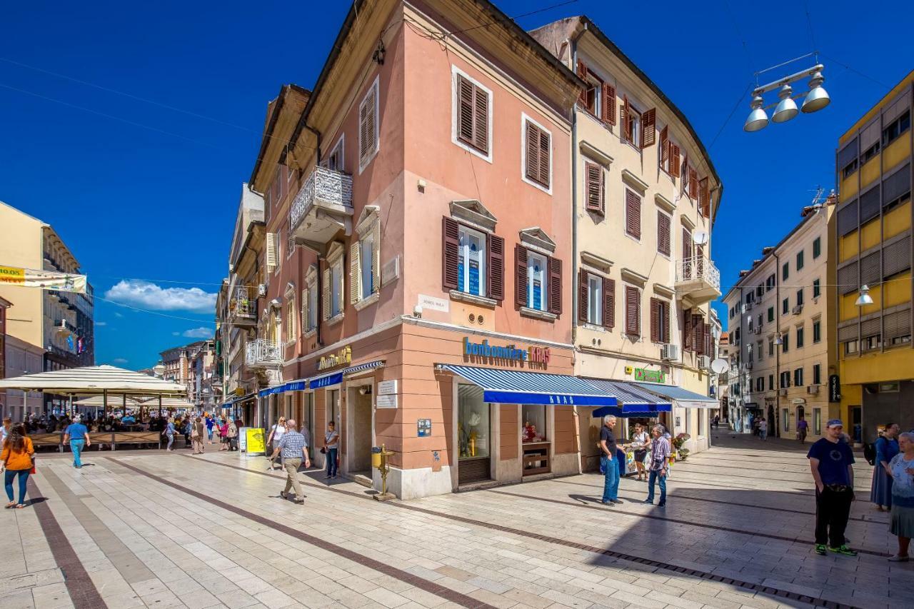 Apartments In The City Rijeka Exterior photo