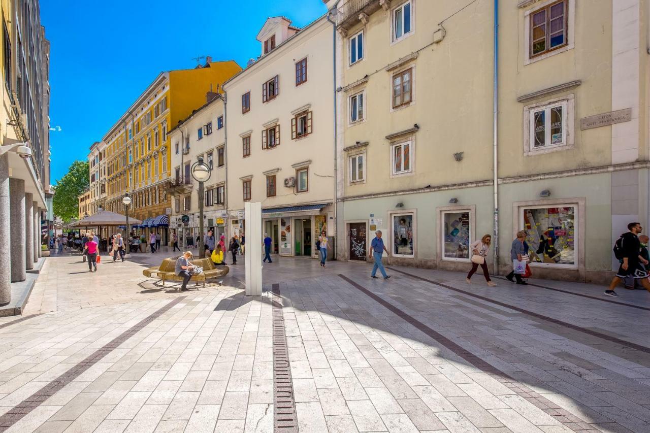 Apartments In The City Rijeka Exterior photo